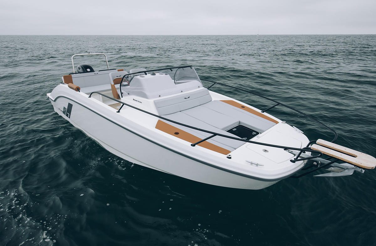 BENETEAU FLYER 7 Sundeck