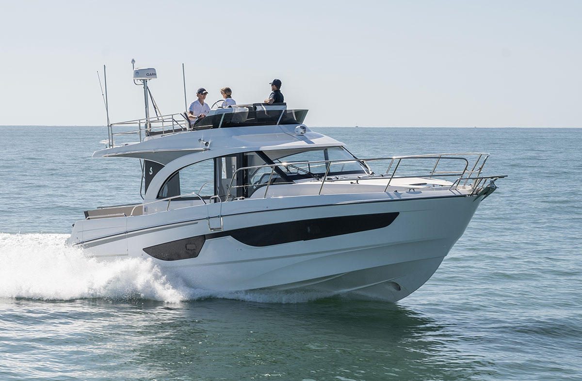 BENETEAU Antares 11 Fly