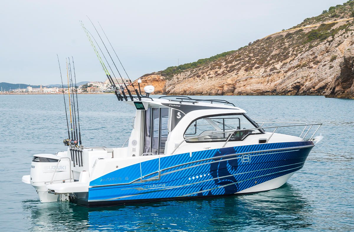 BENETEAU Antares 8 Fishing