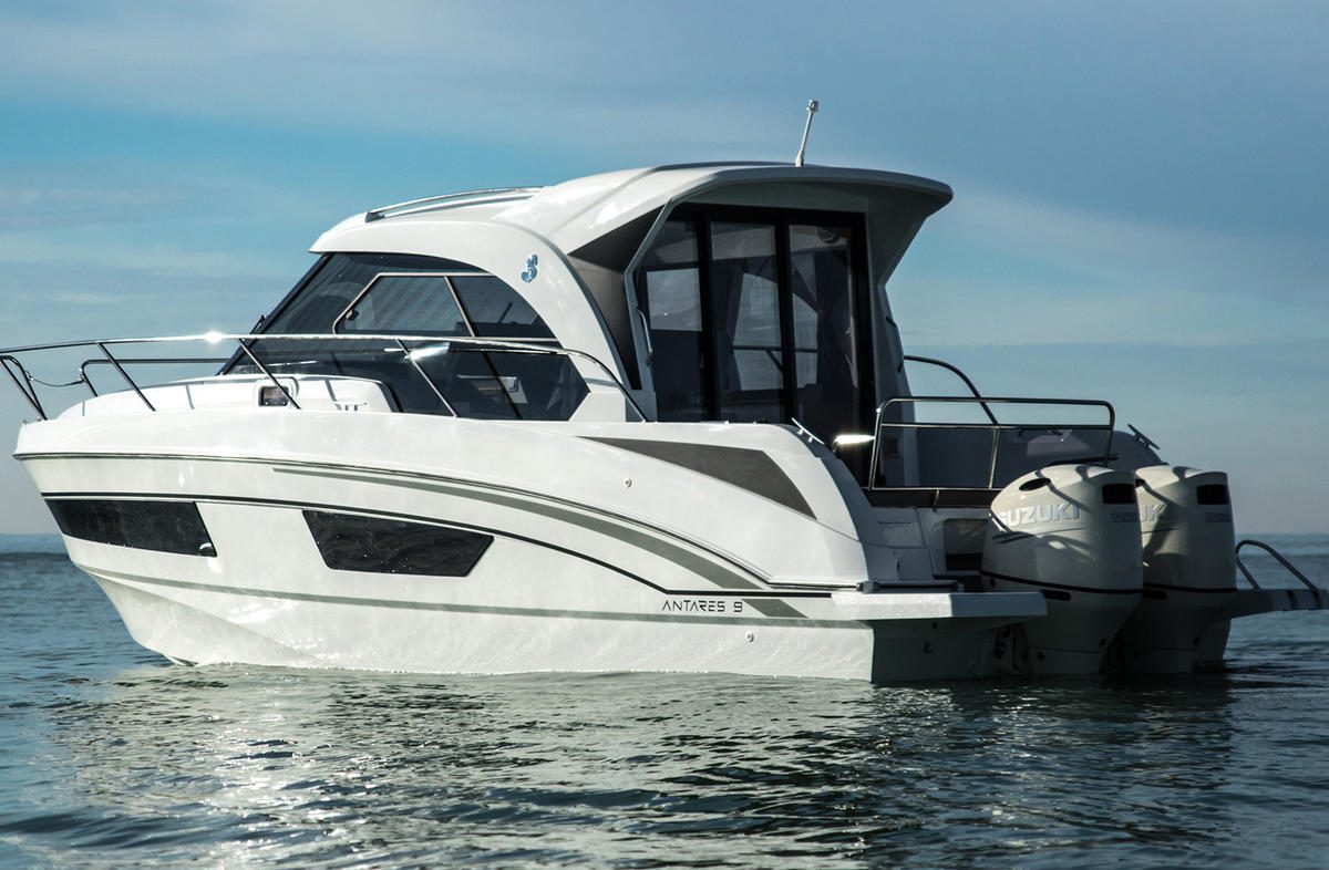 BENETEAU Antares 9