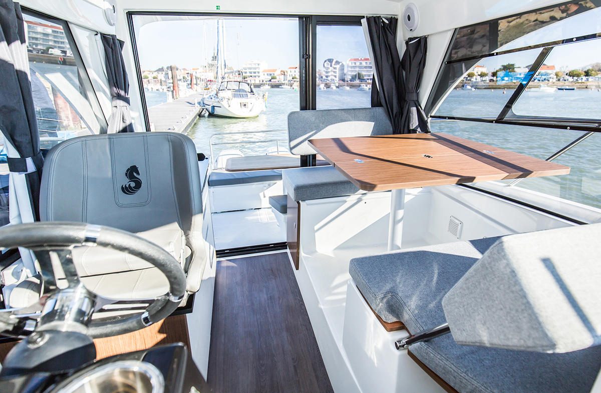 BENETEAU Antares 9