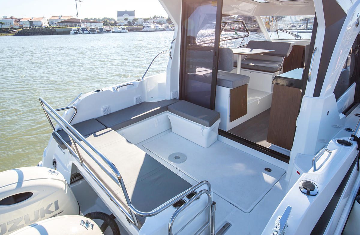 BENETEAU Antares 9