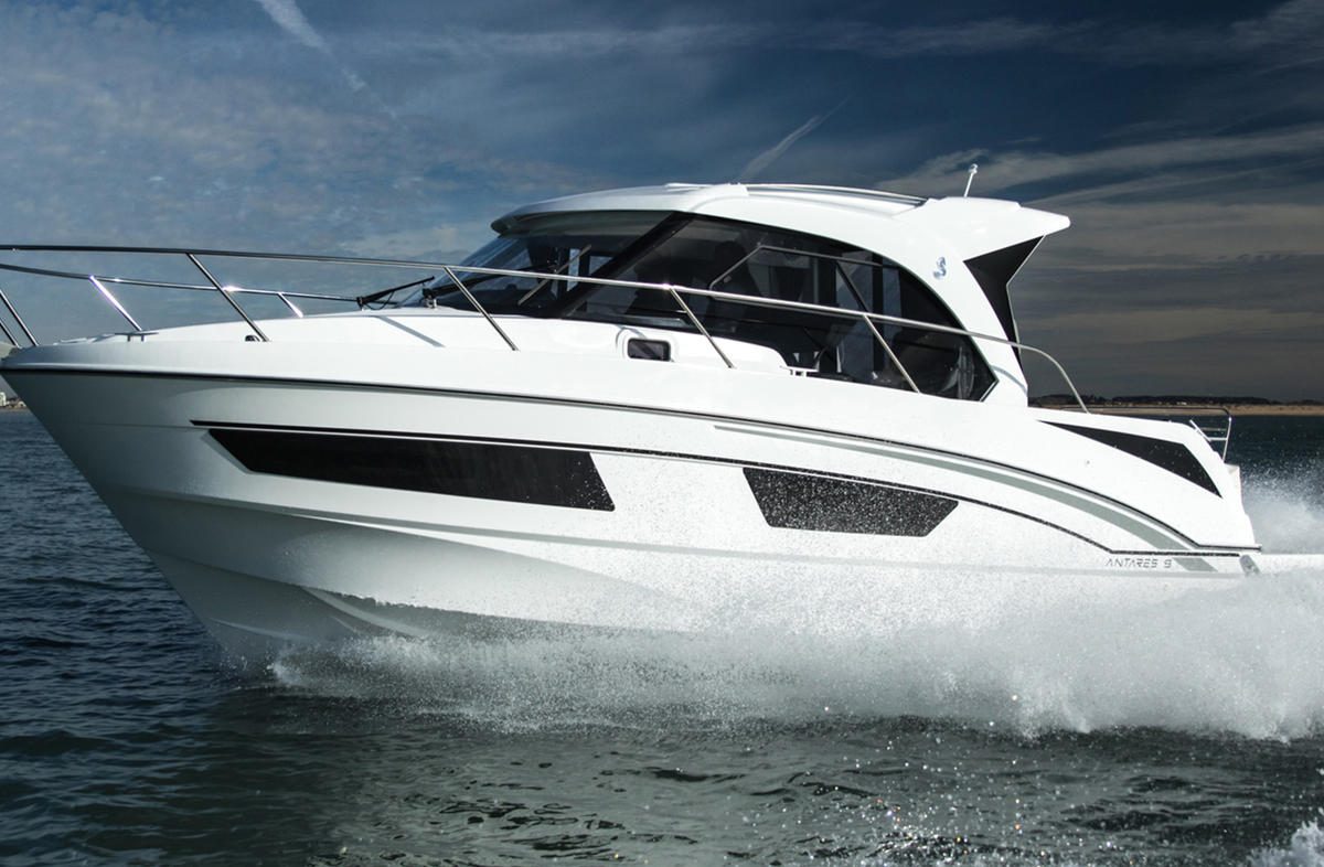 BENETEAU Antares 9