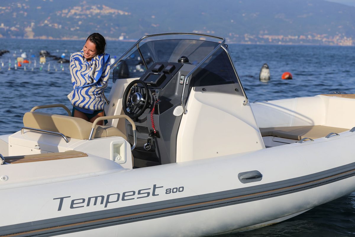 CAPELLI Tempest 800